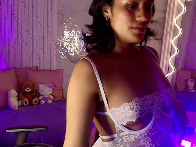 PEACHY-TAY's BongaCams show and profile