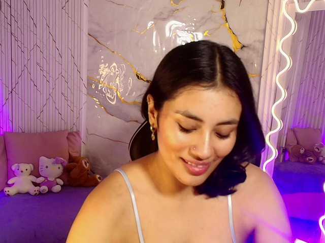 PEACHY-TAY's BongaCams show and profile