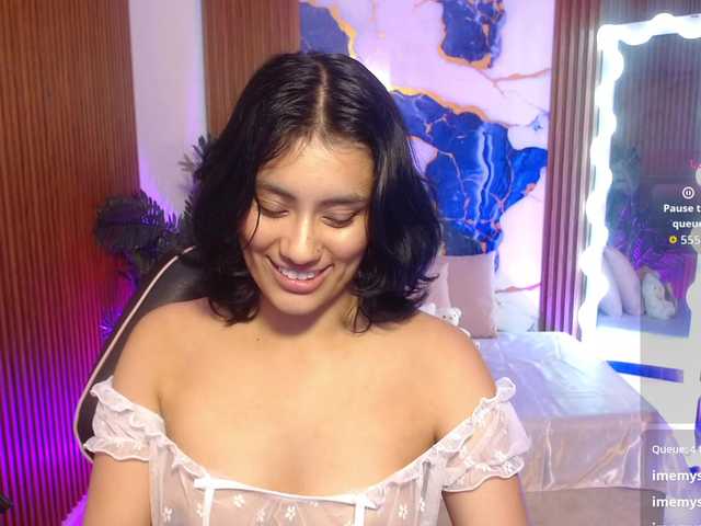 PEACHY-TAY's BongaCams show and profile