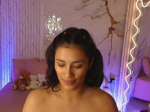 PEACHY-TAY's BongaCams show and profile