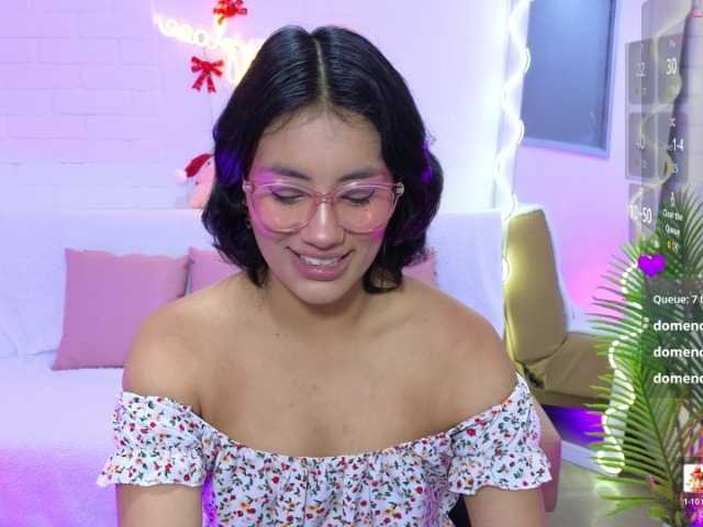 PEACHY-TAY's BongaCams show and profile