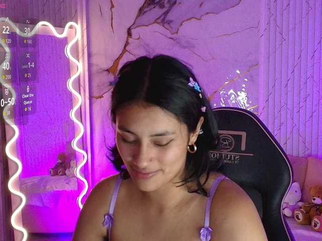 PEACHY-TAY's BongaCams show and profile