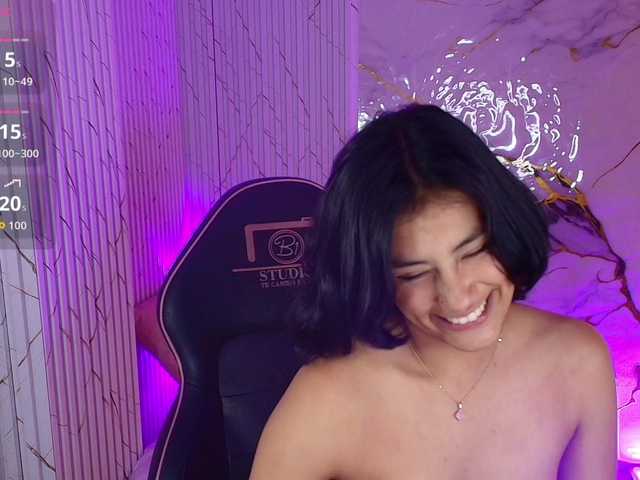 PEACHY-TAY's BongaCams show and profile