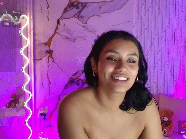 PEACHY-TAY's BongaCams show and profile