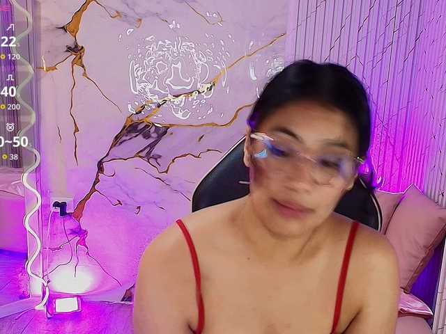 PEACHY-TAY's BongaCams show and profile