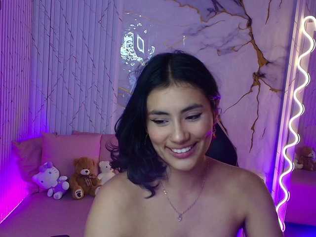 PEACHY-TAY's BongaCams show and profile