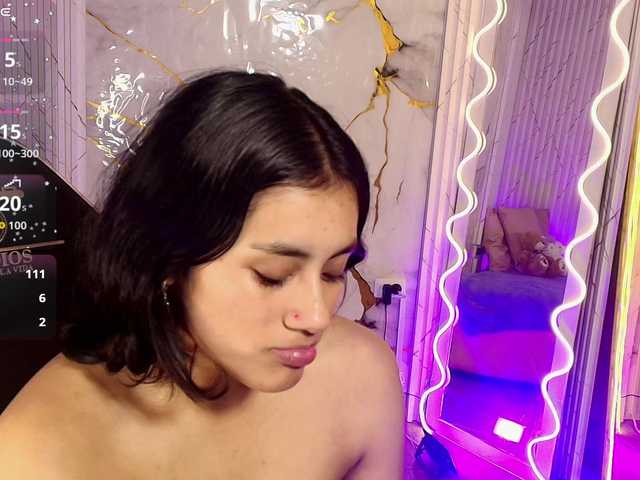 PEACHY-TAY's BongaCams show and profile