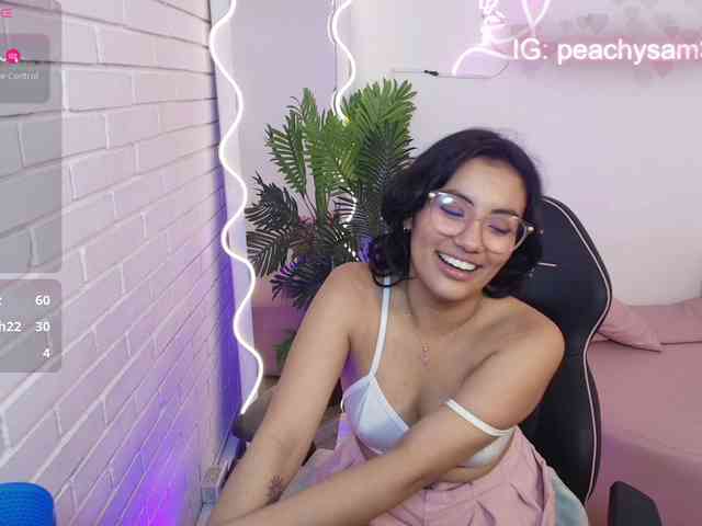 PEACHY-TAY webcam