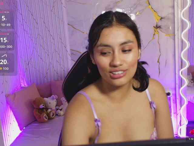 PEACHY-TAY Live Webcam on BongaCams