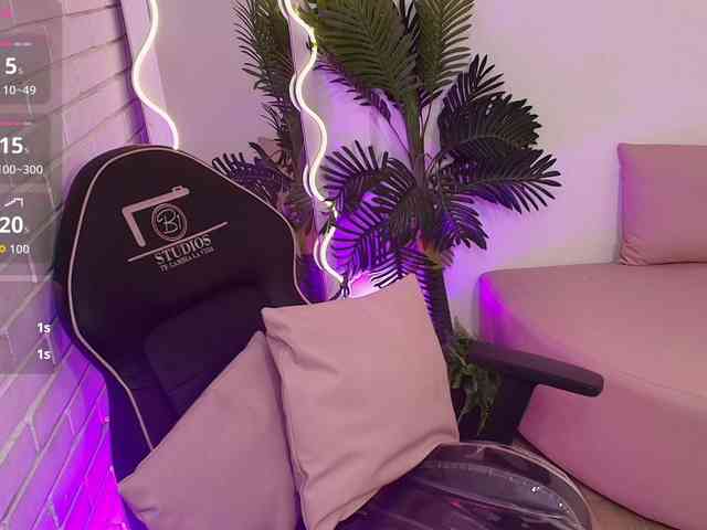 PEACHY-TAY PEACHY-TAY