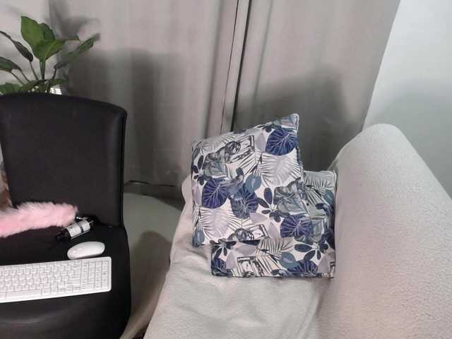 SALMAHOT115's BongaCams show and profile