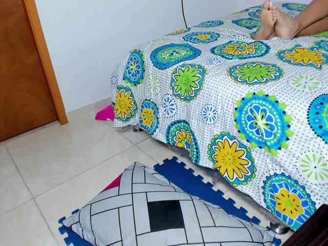 skinnysharonx1 webcam