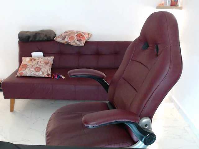 Miss-Diva1's BongaCams show and profile