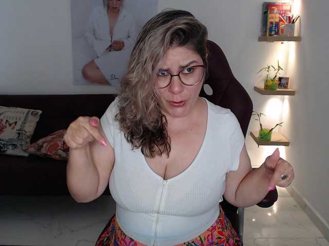 Miss-Diva1's BongaCams show and profile