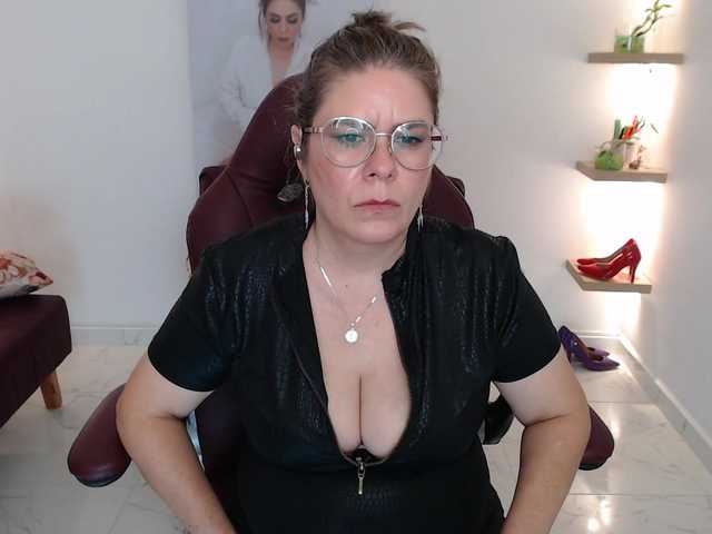 Miss-Diva1's BongaCams show and profile