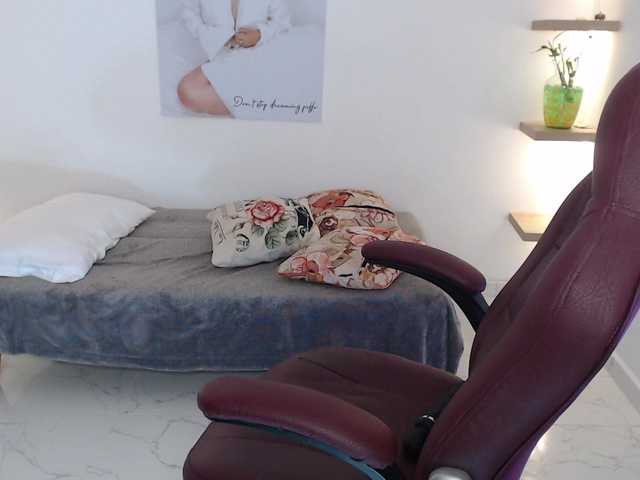 Miss-Diva1's BongaCams show and profile