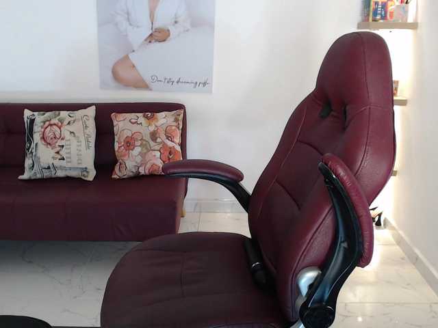 Miss-Diva1's BongaCams show and profile