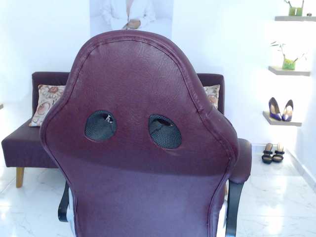 Miss-Diva1's BongaCams show and profile