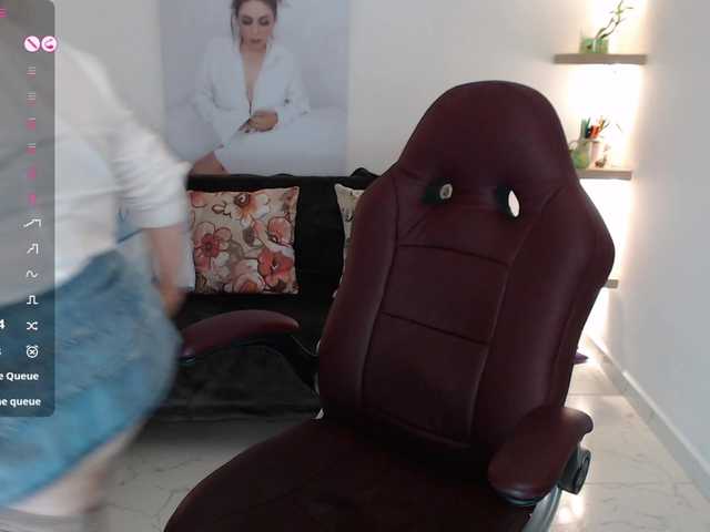 Miss-Diva1's BongaCams show and profile