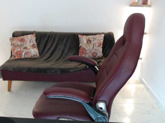 Miss-Diva1's BongaCams show and profile