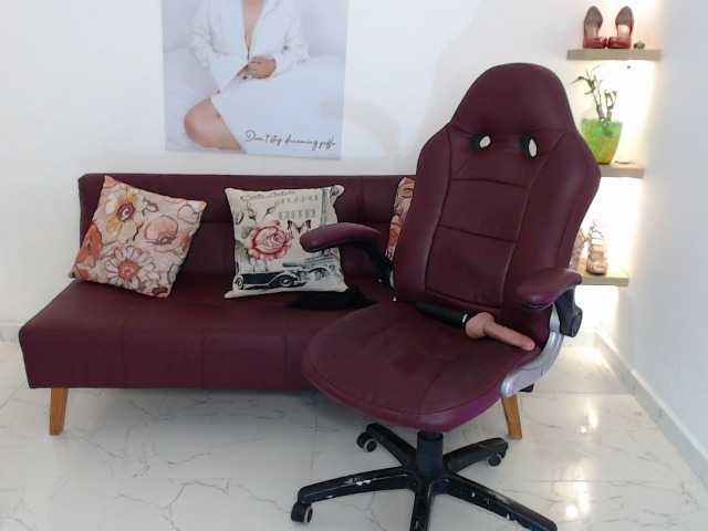 Miss-Diva1's BongaCams show and profile