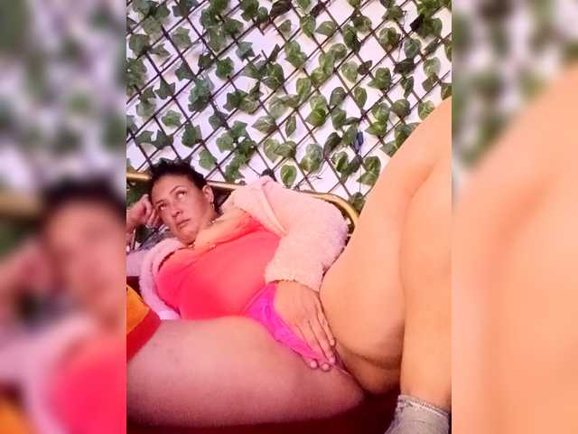 SexyRuby2025's BongaCams show and profile