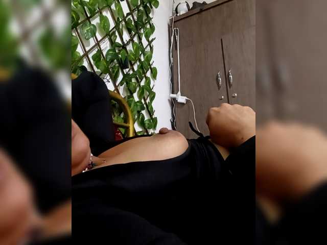 SexyRuby2025's BongaCams show and profile