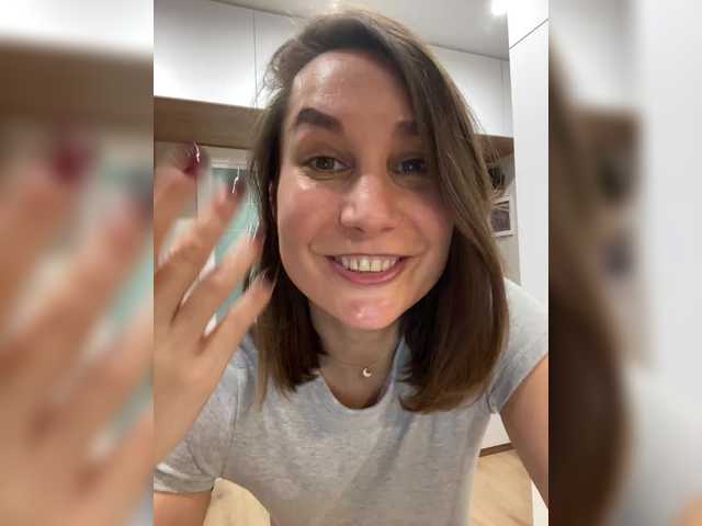 AliceLili from BongaCams