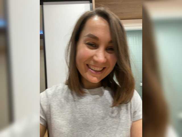 Try slutty model AliceLili AliceLili from BongaCams