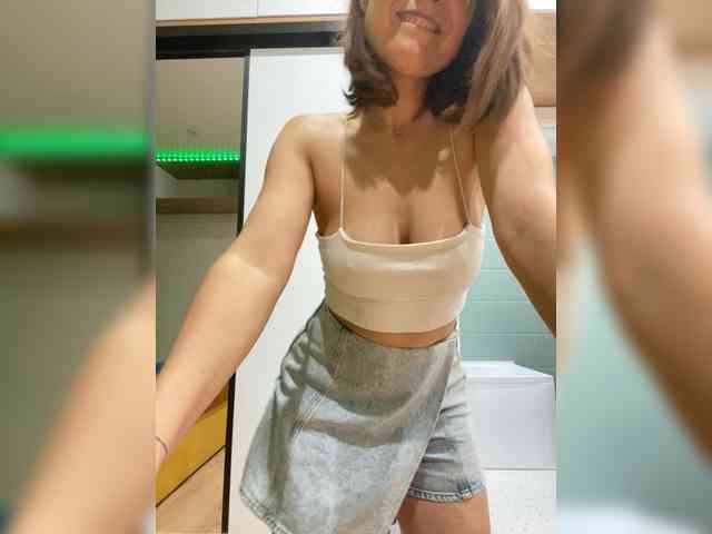 AliceLili Live Webcam on BongaCams