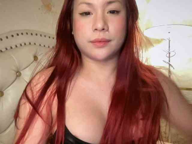 DeliciousIya03 Live Webcam on BongaCams