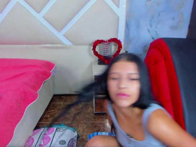 Threelicious-'s BongaCams show and profile