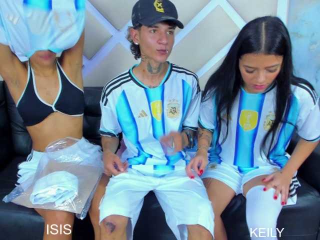 Threelicious-'s BongaCams show and profile