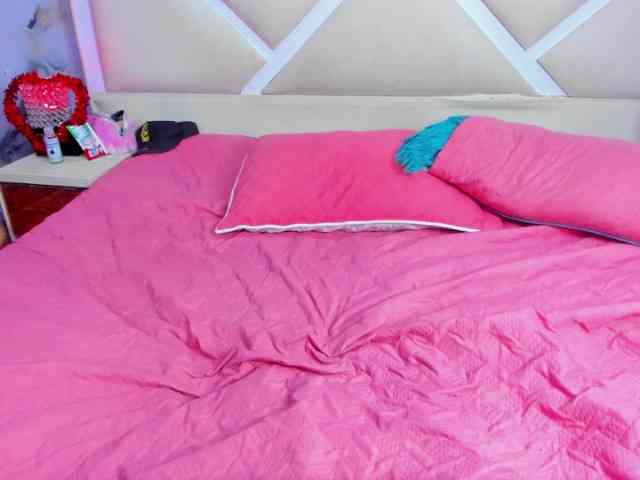 Threelicious- webcam