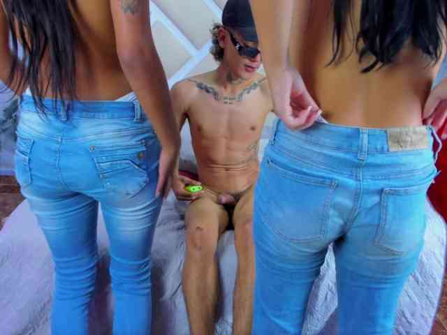 Threelicious- webcam