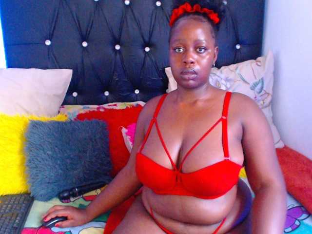 ItsLizzy's BongaCams show and profile