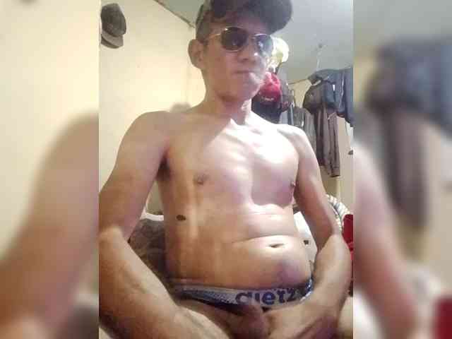 Clouds0nmycock Clouds0nmycock