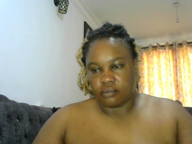 Bigbumboobs – webcam model profile photo