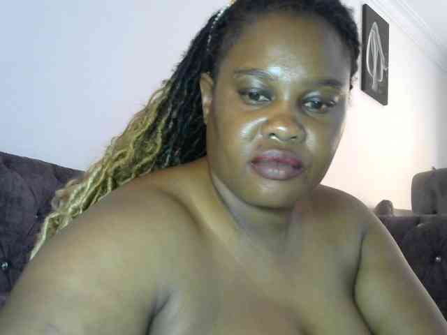 Bigbumboobs Live Webcam on BongaCams