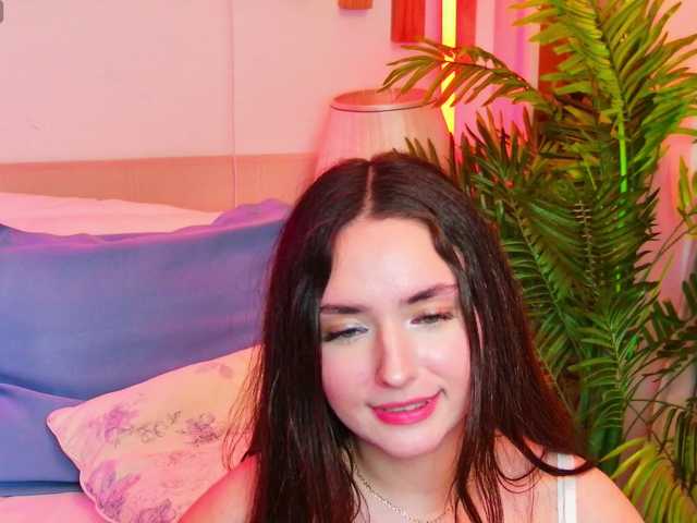 LuisaFaye's BongaCams show and profile