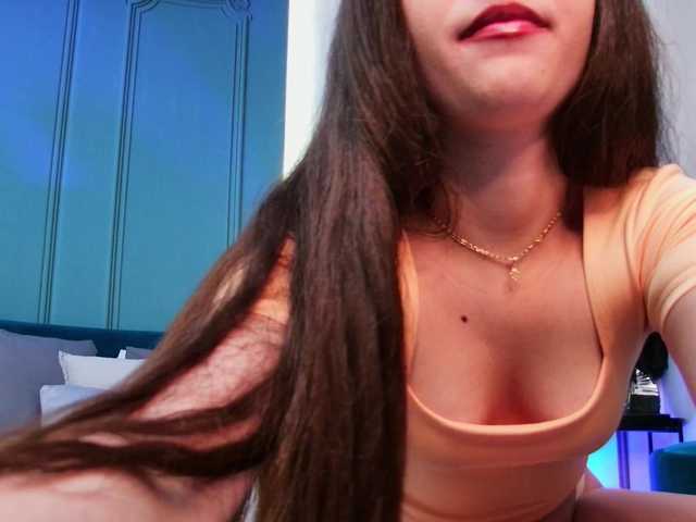 LuisaFaye's BongaCams show and profile