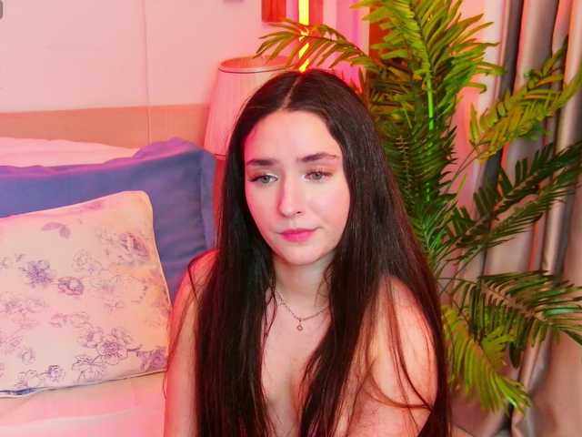 LuisaFaye's BongaCams show and profile