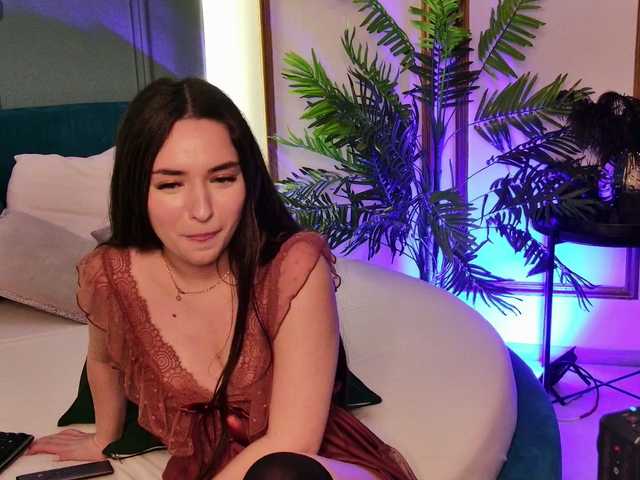 LuisaFaye's BongaCams show and profile