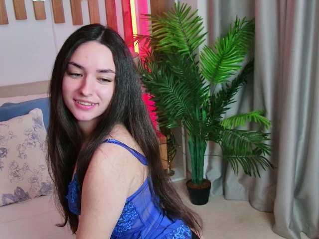 LuisaFaye's BongaCams show and profile