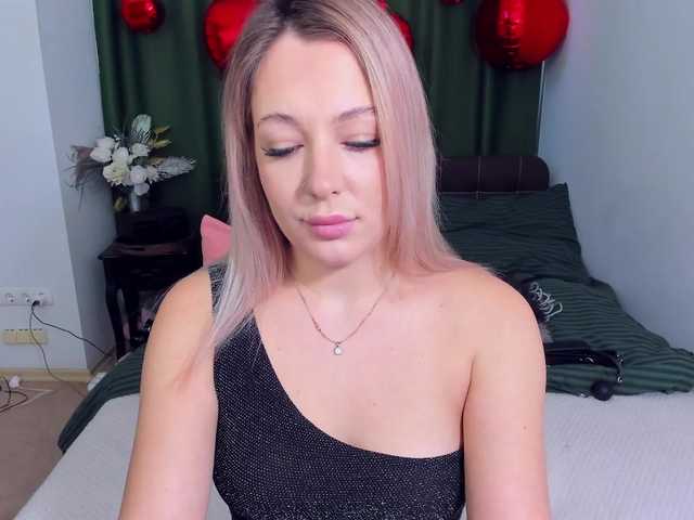 LaurenMorry's BongaCams show and profile