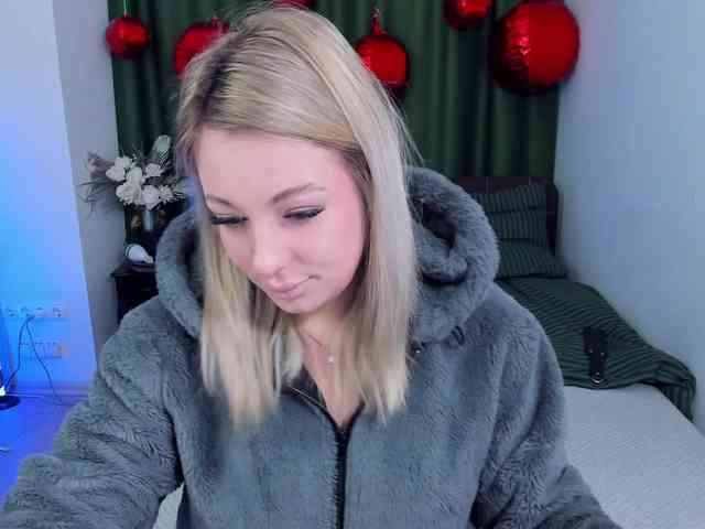 LaurenMorry webcam