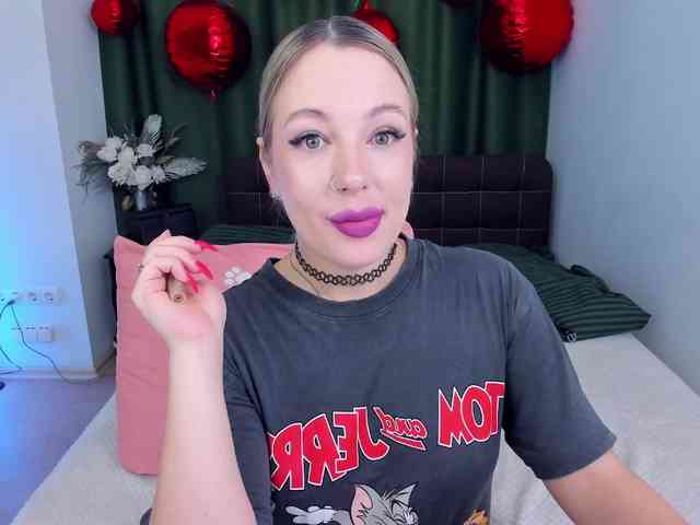 LaurenMorry LaurenMorry