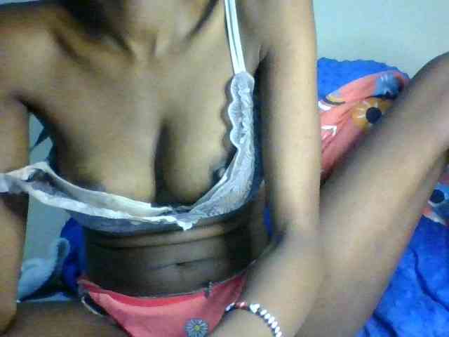 Jennykenya webcam