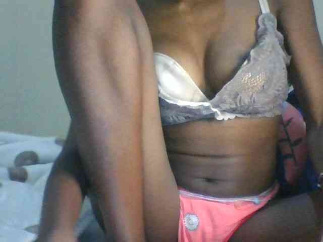Jennykenya webcam