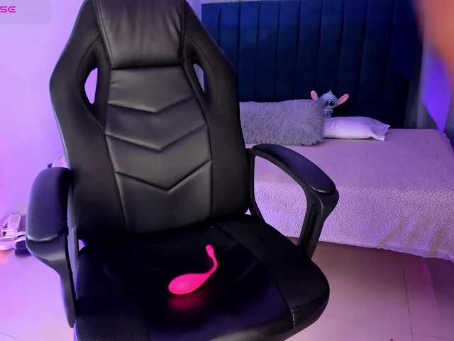 JuliannaJhonss's BongaCams show and profile